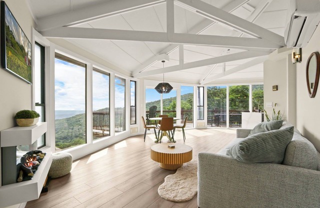 Luxury Mountain Home in Banner Elk with unobstructed views & Infrared Sauna!