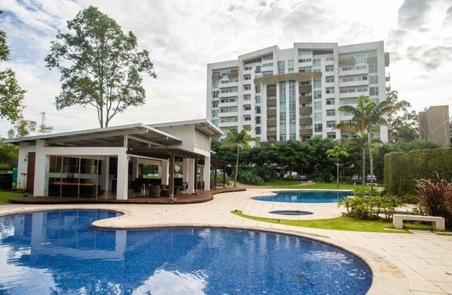 Luxury NEW Apt -24/7 sec- 10 min from SJO Airport