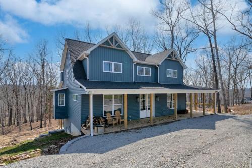 Luxury Nolin Lake Private Retreat - Sleeps 14
