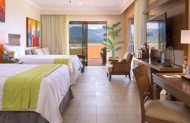 Luxury Ocean View Suite, Private Beach, Amazing Views and TPC Golf Course