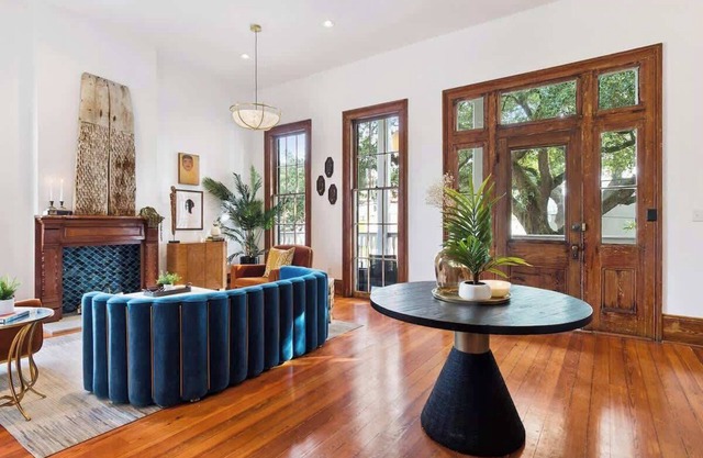 Luxury Oasis on Magazine - Uptown and Walkable