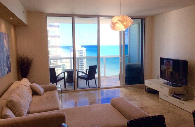 Luxury Oceanfront Condo in a Modern Building - 1 Bedroom