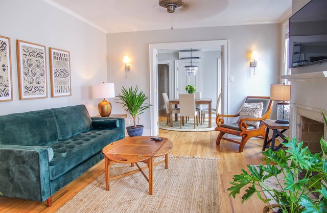 Luxury on Main/West