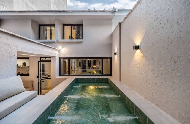 Luxury penthouse with private terrace and BBQ