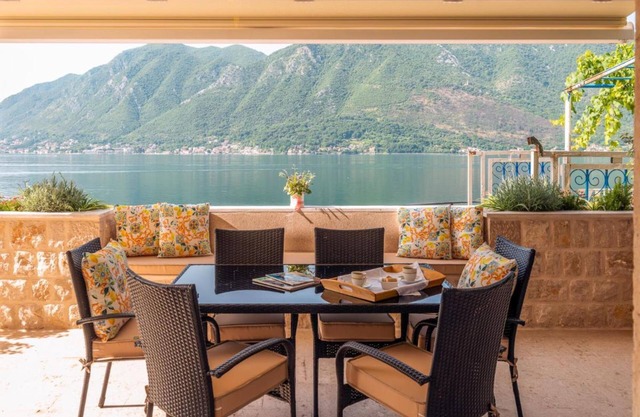 Luxury Pool Villa Feliz, Kotor, Montenegro