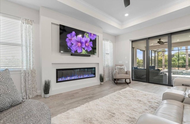 Luxury Private Home with Pool and Spa in Lakewood Ranch!