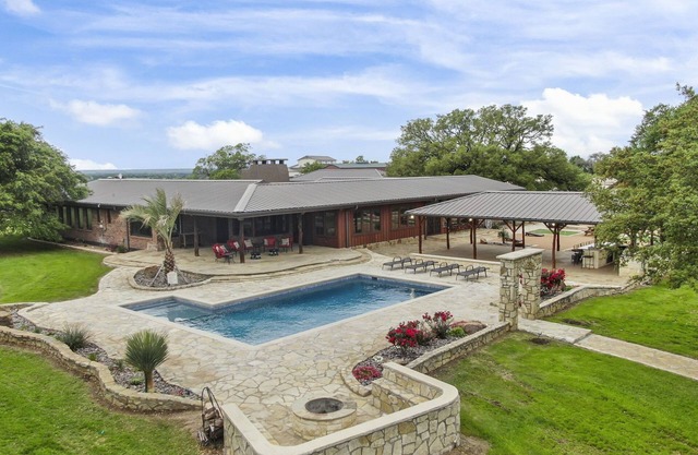 Luxury Ranch House on Operating Ranch w/Pool & Activities