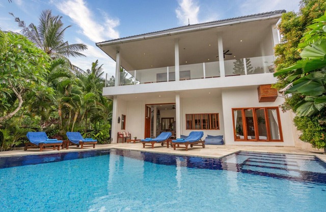 Luxury relaxing sea view villa Upperhouse