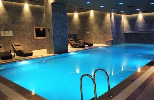 Luxury Residence in 5* Hotel for Professionals