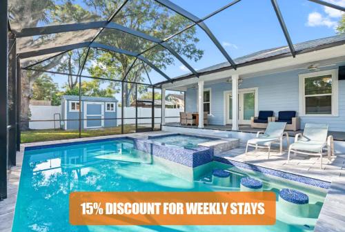 Luxury Retreat Hot Tub Private Fenced Yard
