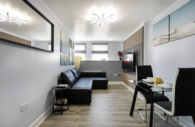 Luxury Retreat in the Heart of Leicester City Centre - Sleeps up to 4 - Parking