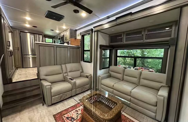 Luxury RV glamping with fire pit; charming & cozy; secluded yet close to town