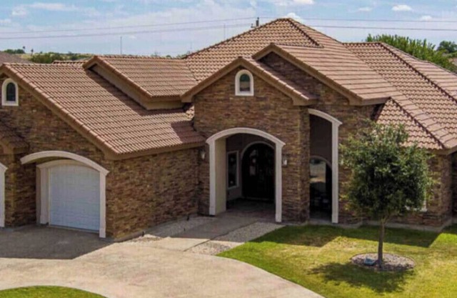 Luxury Spacious Stay