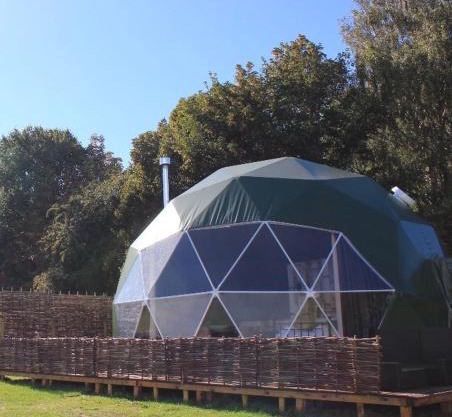 Luxury Star Gazing Dome 2 JUPITER with cozy log burner