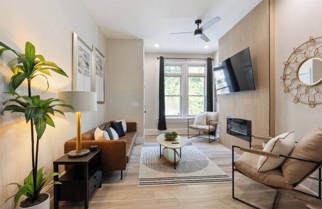 Luxury stay in a 3-bedroom townhome in Cincinnati, OH