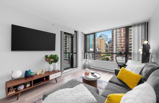Luxury Stay in Yorkville
