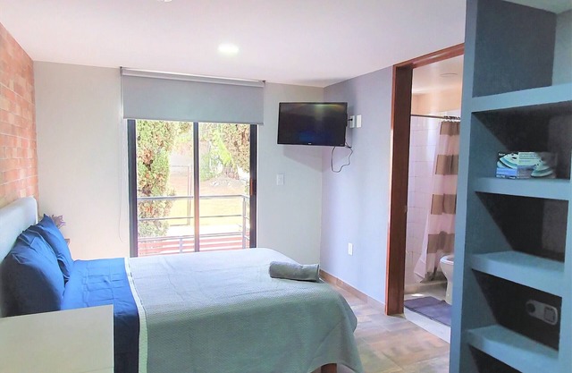 LUXURY STUDIO (RAISE) 5 MIN FROM ITESM (R08)