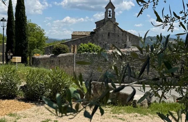 Luxury studio apartment in the Luberon’s golden triangle