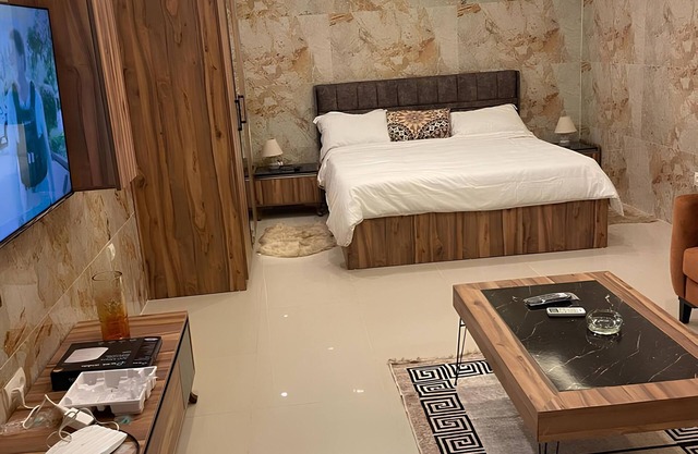 Luxury studio