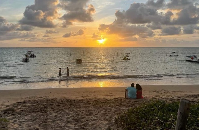 Luxury Stunning beach front family house !