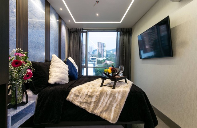 Luxury Suite with double jacuzzi