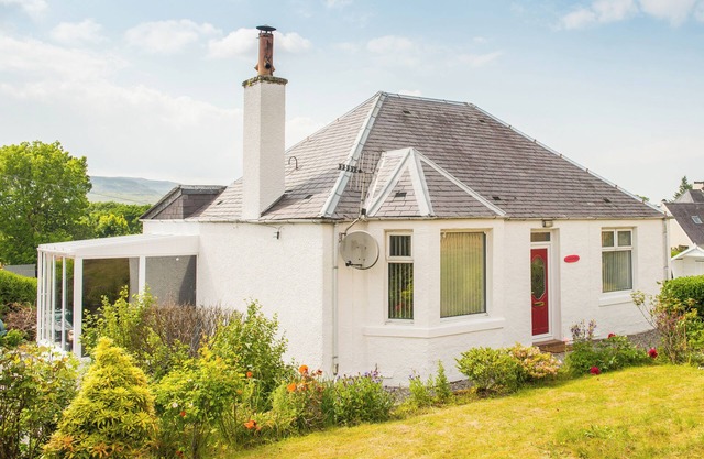 Luxury Super Central Cottage With a Hot Tub/Gym