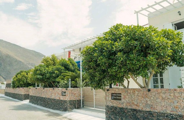 Luxury Three Bedroom apartment with hot tub "L&E"