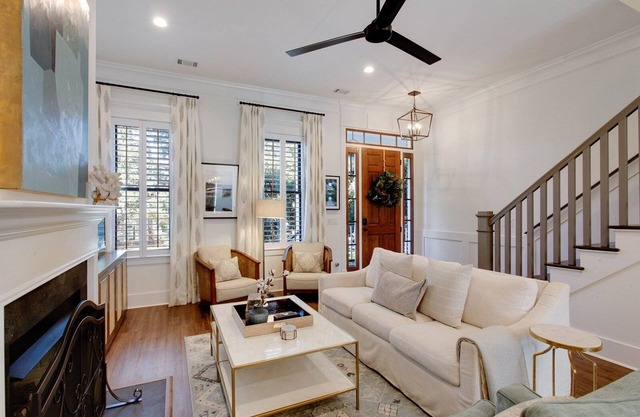 Luxury Town House on Liberty in Downtown Savannah!