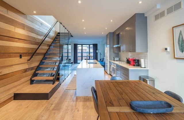 Luxury Townhome 09 | Parking | Hosted By StayRafa