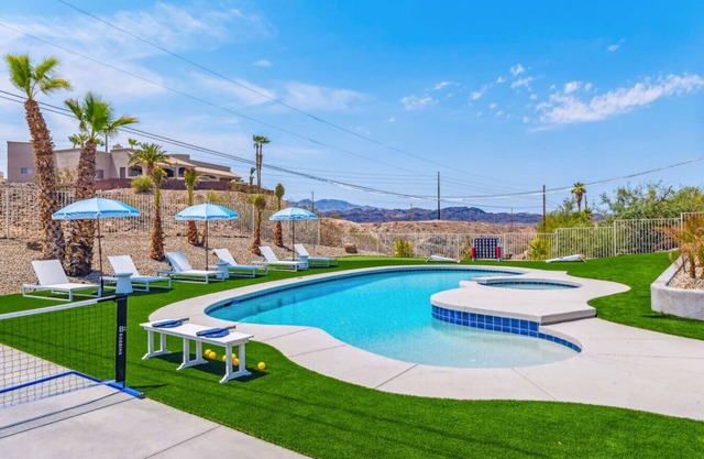 Luxury Tropical Playhouse 2.0 | Golf | Pickleball