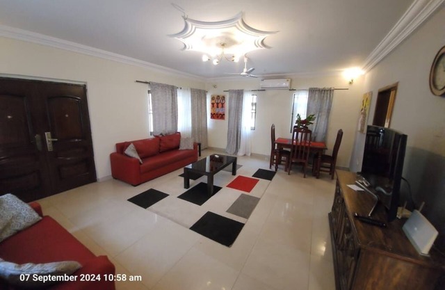 Luxury Two bedroom Bungalow in a Quiet Residential Area