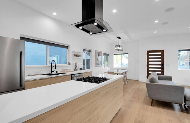 Luxury Urban Villa - 3bd/3ba with private rooftop