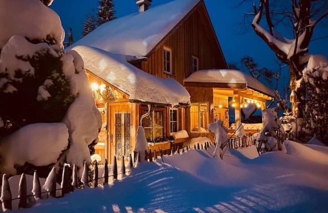 Luxury vacation home in Altaussee near the lake