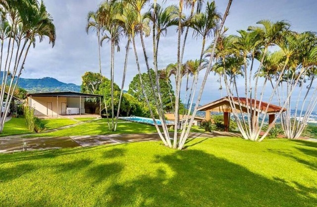 Luxury Vacation Villa In Escazu CR