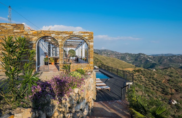 Luxury vacation villa for 8 with private pool, sea views Andalusia