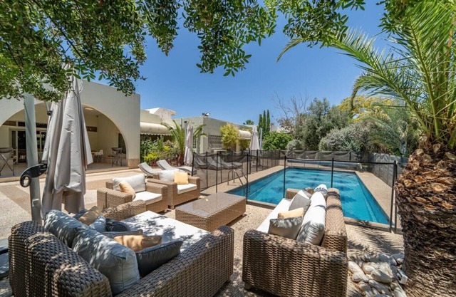 Luxury Villa, 5 BDR/Pool In Caesarea