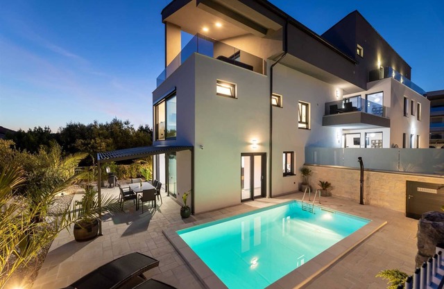 Luxury Villa Adria Apartments for large groups with Pools and Jacuzzi