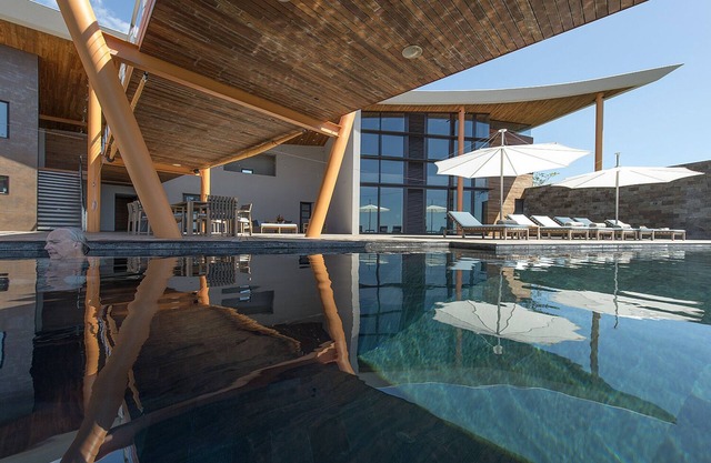 Luxury Villa with Private Chef and epic views! Breakdown Rates NOW Available!