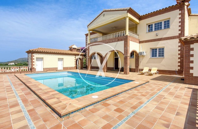 Luxury villa for vacation rental