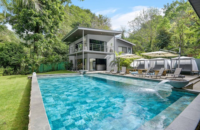 Luxury Villa in the Jungle with Private Pool + River View – Sleeps 16