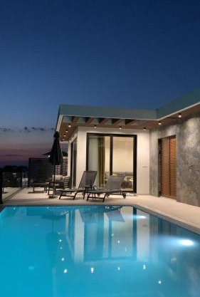 Luxury Villa Lorcrimar