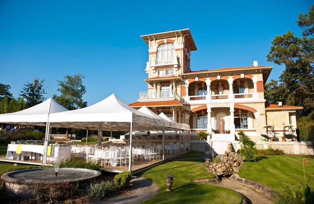 Luxury Villa rental: Arcachon, Les Landes, south west France