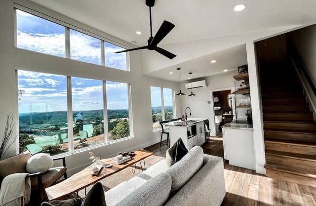 Luxury Villa - Stunning Views, Hot Tub, Fire Pit