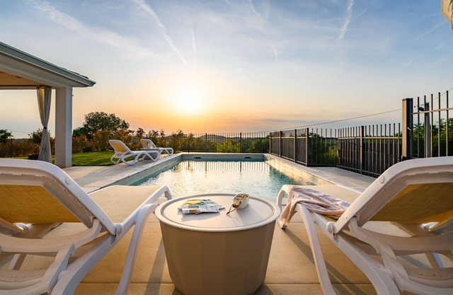 Luxury Villa Sofia with Pool in Porec, Istria
