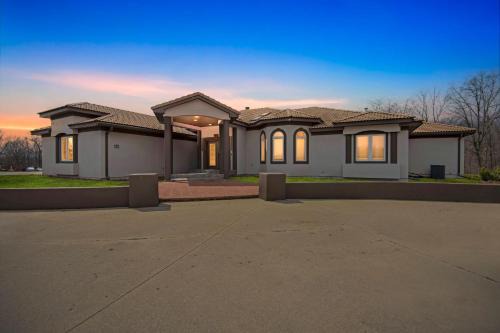 Luxury Villa with Spa, Fireplaces & Scenic Views villa