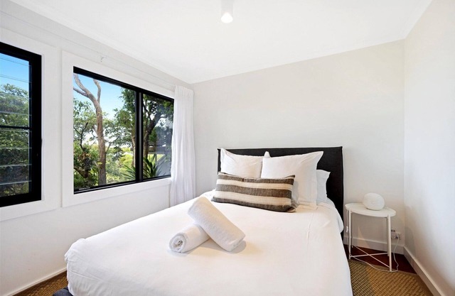 Luxury Villas The Bach at Grandview (Walk to the beach)