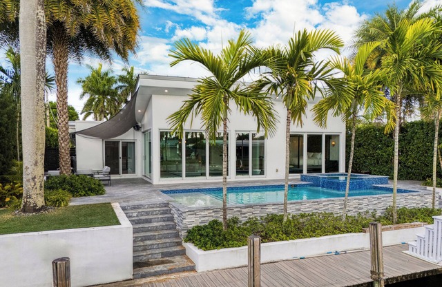 Luxury Waterfront Home w/Pool, Hot Tub & Dock Near Las Olas | Gulfstream