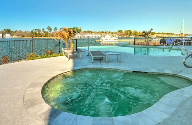 Luxury Waterfront Condo w/ Grill + Fire Pit