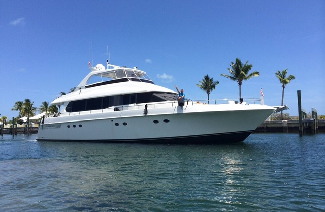 Luxury Yacht - Escape the Crowds, Soak up the Sun & Enjoy Breathtaking Views!