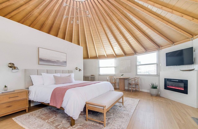 Luxury Yurt in Texas Wine Country